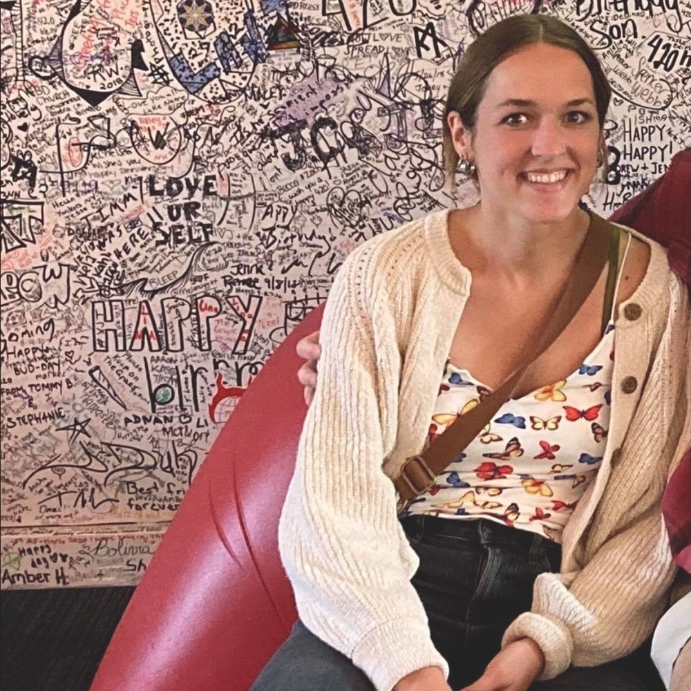 Meet your Posher, Laken